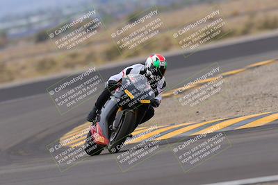 media/Sep-10-2022-SoCal Trackdays (Sat) [[a5bf35bb4a]]/Turn 11 (11am)/